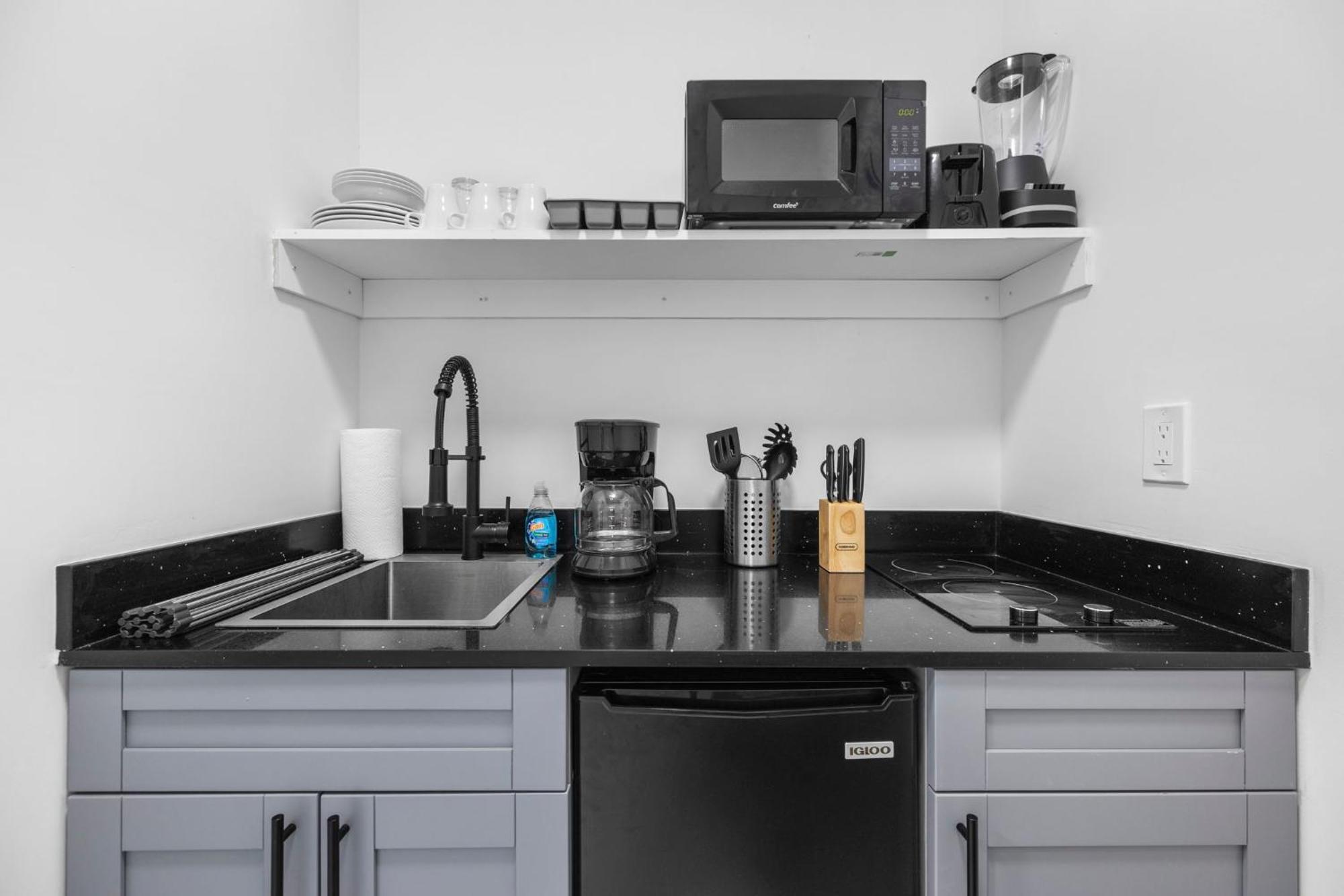 Charming 5 Minutes From Wynwood Apartment