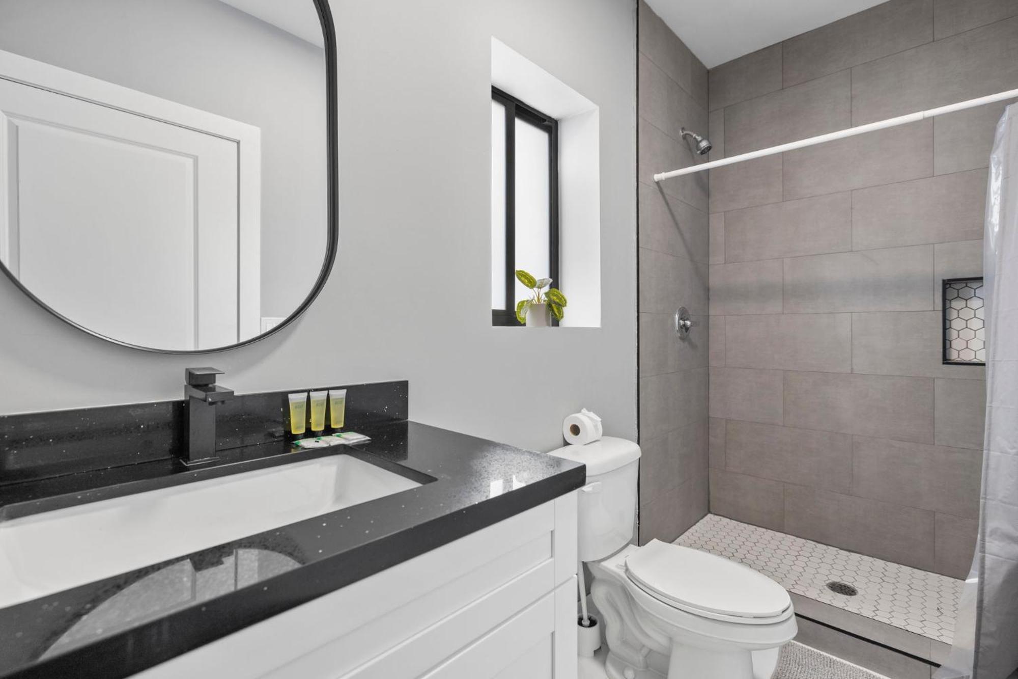 Charming 5 Minutes From Wynwood *